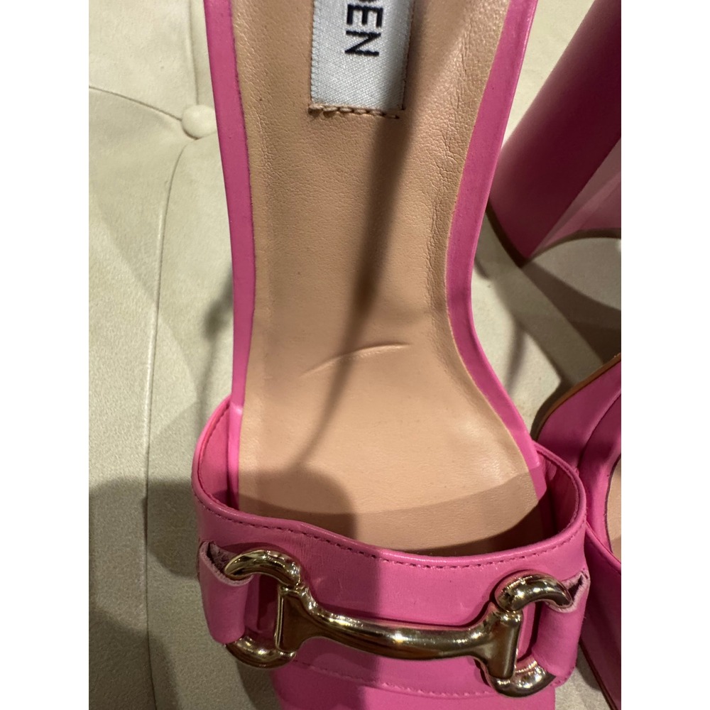 Steve Madden Women Hot Pink Block Heel Sandals Gold Horsebit Square Toe Size 9M - Picture 2 of 7